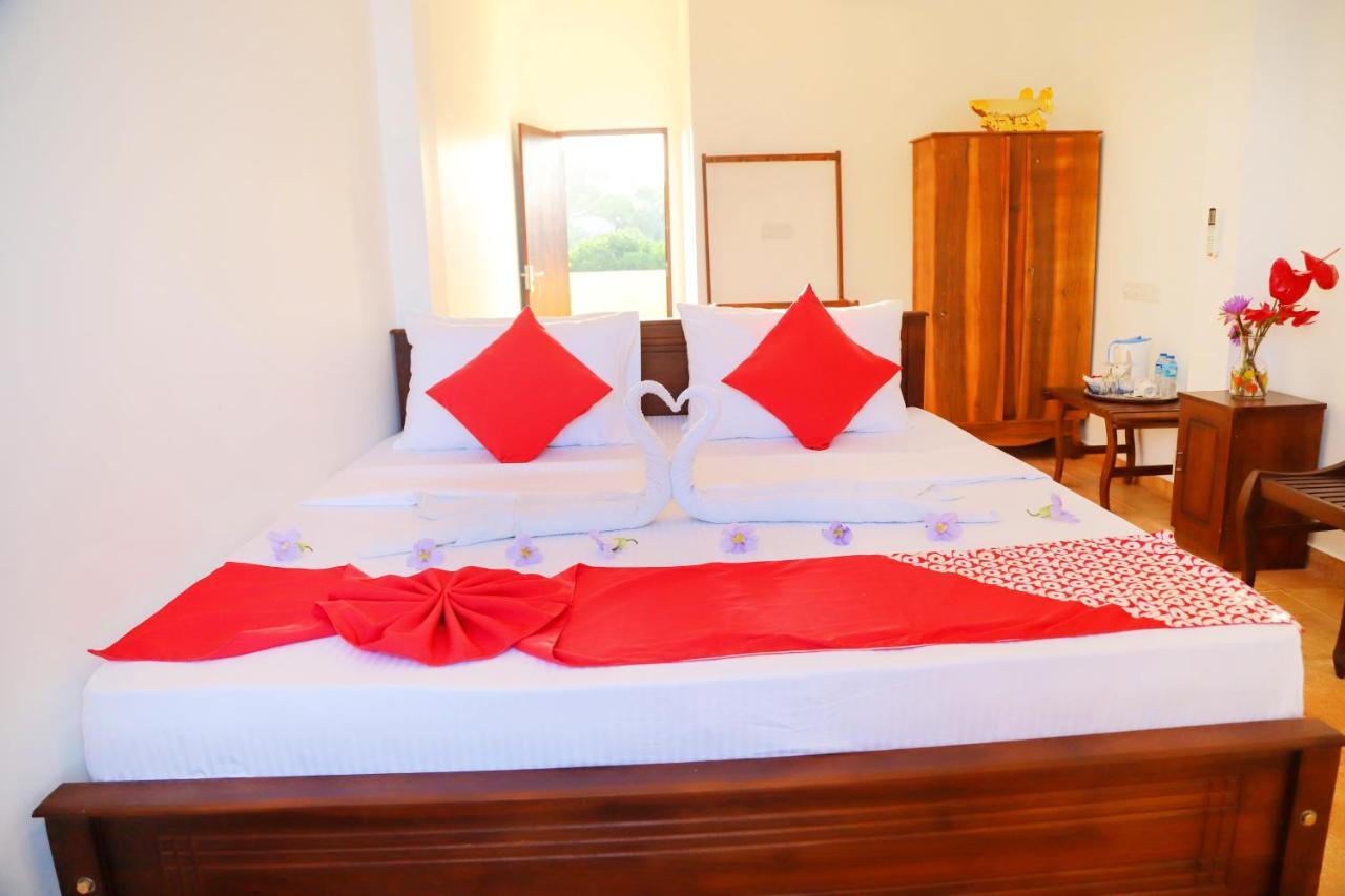 Hoxton Bay Resort Weligama Eksteriør billede